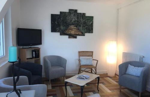 Ponce sur Le Loir Casa | Gîte Confort au Coeur de la Vallée du Loir : 4 Ch, Jardin, Fibre, BBQ, Proche Château - FR-1-410-274