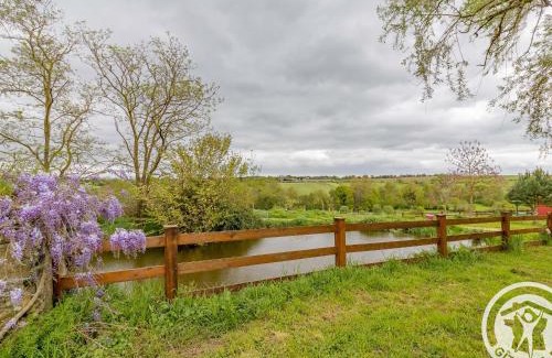 Montilliers Casa | Gîte confortable 2 chambres avec jardin, animaux admis, Wifi, parking - FR-1-622-80