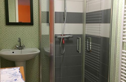 Ville-au-Val Casa | Gîte cosy à Ville-au-Val, proche Nancy et Metz, randonnées, 1 chambre, parking et terrain privé. - FR-1-584-111