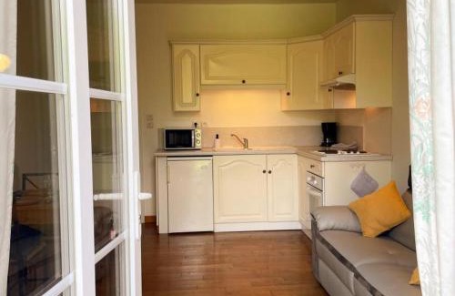 Saint-Claude-de-Diray Casa | Gîte cosy avec terrasse privative, parking et WiFi - FR-1-491-443