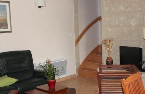 Savigny-en-Veron Casa | Gîte cosy en tuffeau, rénové, au cœur de la Touraine, proche châteaux, cour privative, vélos, non-fumeur - FR-1-381-209