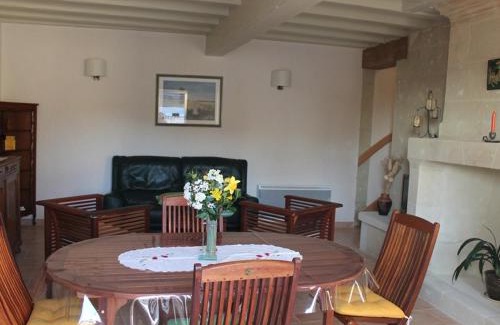 Savigny-en-Veron Casa | Gîte cosy en tuffeau, rénové, au cœur de la Touraine, proche châteaux, cour privative, vélos, non-fumeur - FR-1-381-209