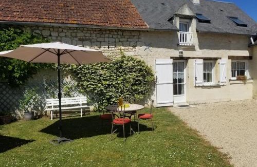 Savigny-en-Veron Casa | Gîte cosy en tuffeau, rénové, au cœur de la Touraine, proche châteaux, cour privative, vélos, non-fumeur - FR-1-381-209