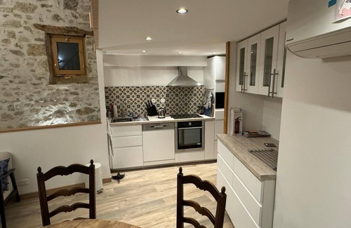 Villemagne-l'Argentiere Cabaña | Maison + Gîte de la Riviere, beautiful village house