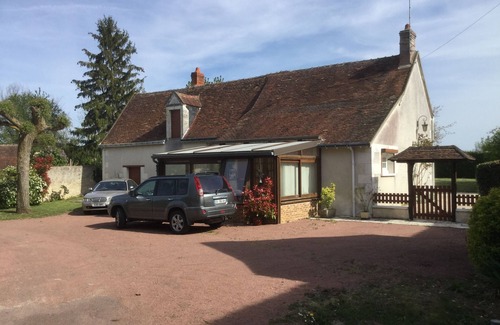 Saint-Hippolyte Casa | Gîte de Campagne au Calme Piscine Chauffée Privée, Châteaux de la Loire, Beauval