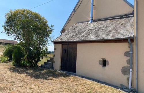 Mazirat Casa | Gîte de campagne avec terrasse et tous équipements à Mazirat - FR-1-489-385