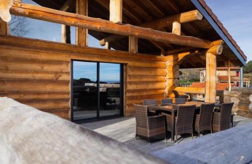 Saint-Jean-Soleymieux Casa | Gîte de charme avec poêle à bois, billard et terrasse dans les Monts du Forez - FR-1-496-313