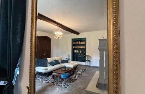 Souvigny Casa | Gîte de Charme à Souvigny, Jardin Privatif, Animaux Bienvenus - FR-1-489-581