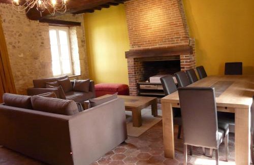 Rouvray-Saint-Florentin Casa | Gîte de charme avec jardin, douves, vélos, et accueil animaux - 4 chambres, proche de Chartres - FR-1-581-63