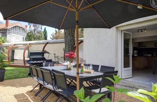 Montbrison Casa | Gîte de charme avec spa, sauna et jardin privatif à Montbrison - FR-1-496-309