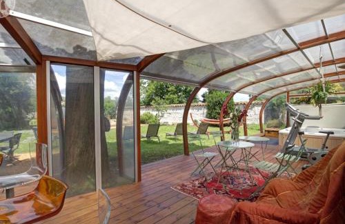 Montbrison Casa | Gîte de charme avec spa, sauna et jardin privatif à Montbrison - FR-1-496-309