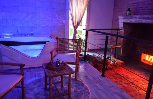 Corze Casa | Gîte de charme rénové avec jardin clos, baignoire balnéo et proche d'Angers - FR-1-622-27