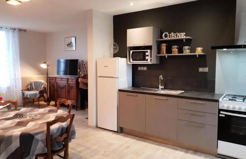 Curemonte Apartamento | Gîte de France Gîte vallée de la sourdoire 3 épis - Gîte de France 6 personnes MAE-9184