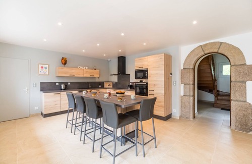 Ploumilliau Casa | Gîte de Kerduraison - Maison avec grand jardin