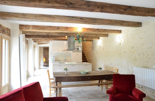 Azay-le-Rideau Casa | Gîte de l'Abreuvoir, in the heart of Azay le Rideau