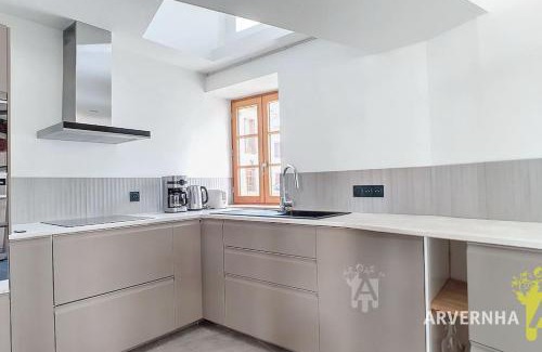 Chambon-sur-Lac Casa | Gîte de l'Hôtel de la Poste