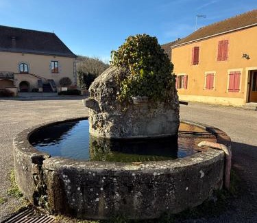 Saint-Andre-en-Morvan Casa | Gîte de la Fontaine