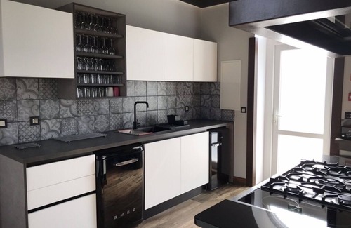 Philippeville Casa | Gîte de la gare (Padel court, swimming pool, Nordic bath, cinema)