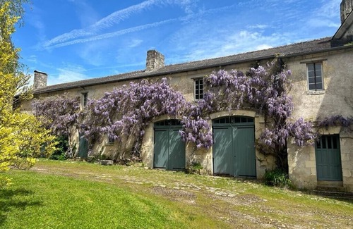 La Celle-Guenand Apartamento | Gîte de la Petite Chouette, un Studio Romantique Dans L'enceinte D'un Château !