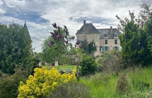 La Celle-Guenand Apartamento | Gîte de la Petite Chouette, un Studio Romantique Dans L'enceinte D'un Château !