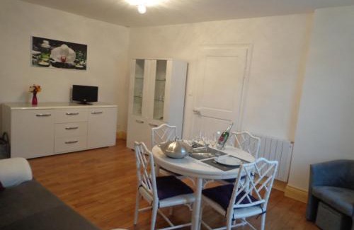 Les Riceys Apartamento | Gîte de la petite Croix Blanche