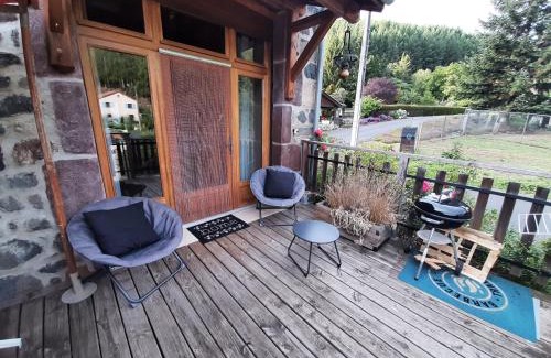 Saint-Julien-des-Chazes Apartamento | gîte de Véreuges