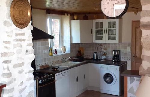 Saint-Clement-de-Regnat Casa | Gîte des Billaudes
