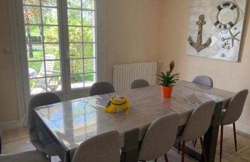 Huisseau-sur-Cosson Casa | Gîte des Grotteaux