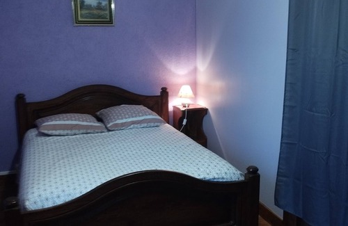 Coutouvre Otro | Gîte des hortensiasnnGîte à la ferme 5 chambres, 10 lits, maximum 15 personnes