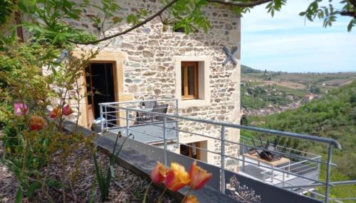 Beaujeu Casa | Gîte Du Château Saint-jean