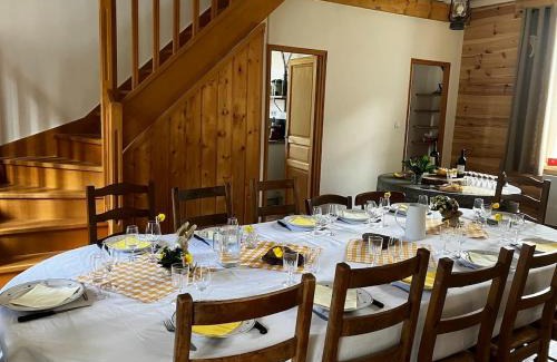 Le Poizat-Lalleyriat Casa | Gîte du Moul'Ain Jura 200m2 15 pers