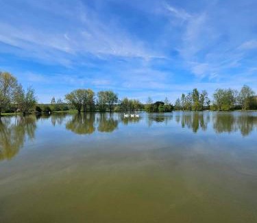 Chessy-les-Pres Casa | Gîte du moulin Baillot
