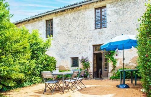 Beruges Casa | Gîte du Pin - Abbaye Béruges