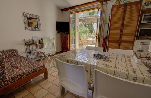 Mirabel-aux-Baronnies Chalet De Esquí | Gîte Eden, aux Mirabelles, piscine commune