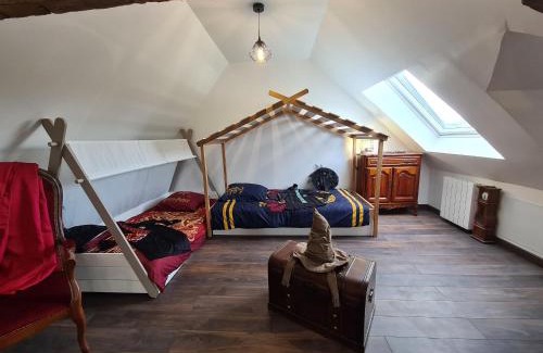 Chitray Casa | Gîte enchanteur avec déco sorciers, piscine, proche forêt et chemins de randonnée, idéal pour familles - FR-1-591-383