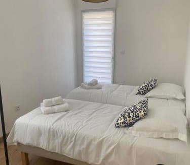 Fresnicourt-le-Dolmen Casa | Gîte et Spa L' Echappee Feerique