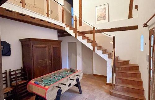 Thore-la-Rochette Casa | Gîte familial avec jacuzzi, baby-foot, fléchettes, et plus - idéal pour se ressourcer ou faire la fête ! - FR-1-491-414