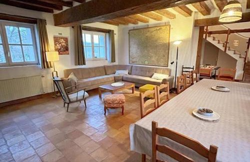 Thore-la-Rochette Casa | Gîte familial avec jacuzzi, baby-foot, fléchettes, et plus - idéal pour se ressourcer ou faire la fête ! - FR-1-491-414