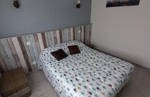 Vilosnes-Haraumont Casa | Gîte familial au bord de la Meuse, proche Verdun, activités nature, confort tout inclus - FR-1-585-83