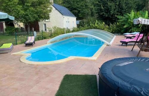 Faverolles Casa | Gîte familial avec piscine chauffée, terrain de sport et proximité ZooParc de Beauval et Valençay - FR-1-591-567