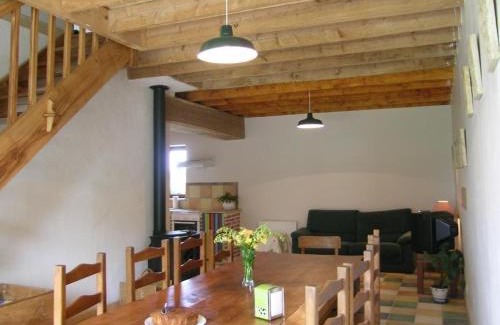 Souvigny Casa | Gîte familial en ferme équestre avec piscine, nature et confort à Souvigny - FR-1-489-466