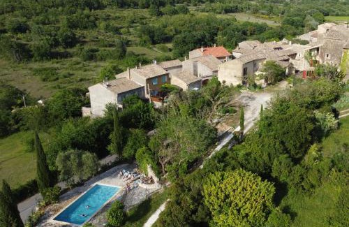 Saint-Andre-de-Roquepertuis Casa | Gîte Roses
