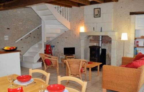 Villeloin-Coulange Casa | Gîte Hibou avec piscine 4-6 personnes