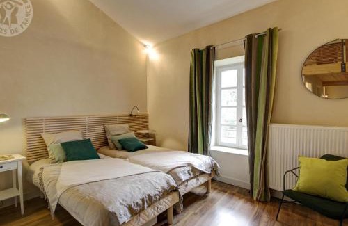 Sainte-Croix-en-Jarez Casa | Gîte historique entre Lyon et Saint-Étienne avec Wi-Fi, jardin, équipements bébé et proche tennis - FR-1-496-275