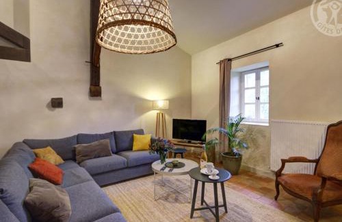 Sainte-Croix-en-Jarez Casa | Gîte historique entre Lyon et Saint-Étienne avec Wi-Fi, jardin, équipements bébé et proche tennis - FR-1-496-275