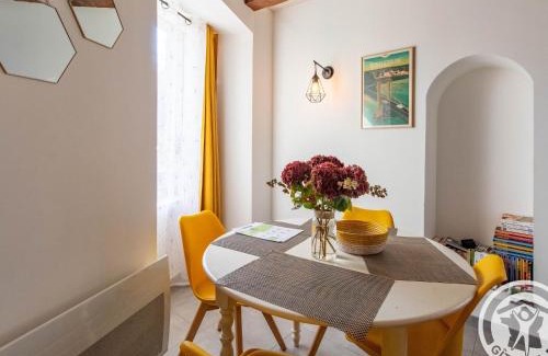 Bouchemaine Casa | Gîte historique au bord de l'eau, Angers, 2 ch., tout confort, proche commodités et loisirs - FR-1-622-15