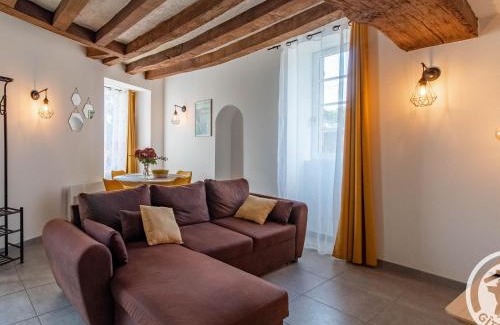 Bouchemaine Casa | Gîte historique au bord de l'eau, Angers, 2 ch., tout confort, proche commodités et loisirs - FR-1-622-15