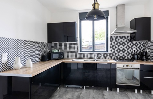 Ladaux Casa | Casa rural 'Le Gite' con terraza privada, jardín privado y Wi-Fi
