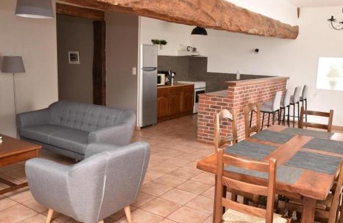 Cressanges Casa | Gîte indépendant avec piscine, grande terrasse, jardin, barbecue, proche St Pourçain/Sioule et Souvigny - FR-1-489-78