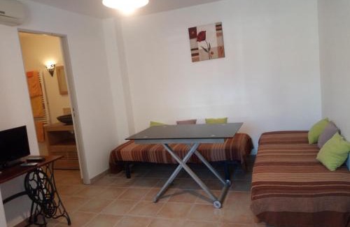Elne Apartamento | Gîte L'Orangeraie - 2 Adultes - 2 enfants